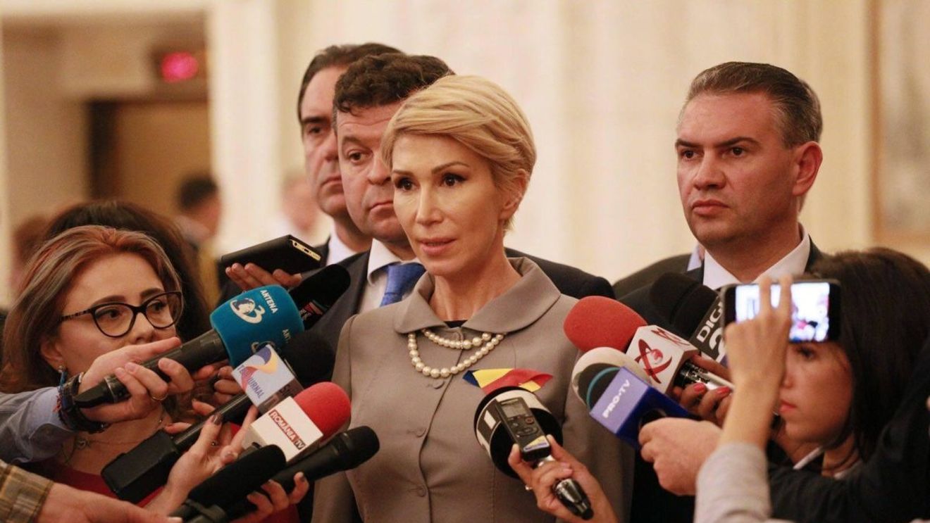 Raluca Turcan cere autorităților statului să investigheze cum a reușit Rovana Plumb ”stingerea peste noapte a datoriei astronomice” de 800.000 de lei cu două apartamente care nu-i aparțin