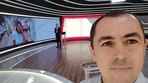 ActiveWatch: Comisia de Etică și Arbitraj din televiziunea publică riscă să își piardă independența / Directorul știrilor TVR, Laurențiu Ciocăzanu, este incompatibil legal și moral pentru a candida la funcția de membru al Comisiei