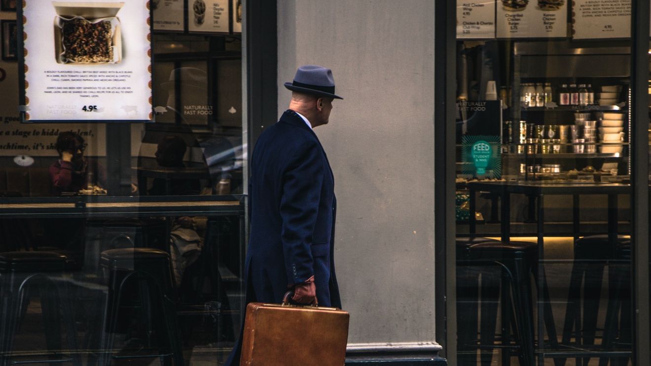 Ucraina expulzează doi diplomaţi ungari, după o decizie similară a Budapestei / Serviciul ucrainean de securitate (SBU) susține că a descoperit o rețea de spionaj ungară și că a arestat doi presupuși spioni ai Budapestei