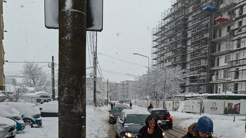 Operatorii de salubrizare, amendaţi cu 425.000 de lei pentru modul în care au gestionat deszăpezirea în Capitală