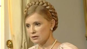 ”Organizarea unor alegeri în Ucraina este în afara oricărei discuţii”, comentează Timoşenko dezvăluirile Politico. ”Alegeri nu pot să aibă loc decât după un armistiţiu şi semnarea unui acord de pace cu garanţii de securitate”, afirmă Poroşenko