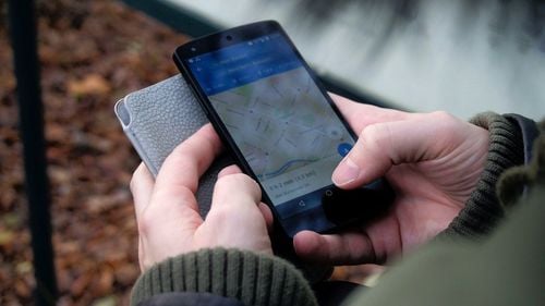 Google Maps va începe să direcţioneze şoferii pe rute ''prietenoase cu mediul''