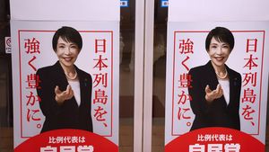 Paradoxul lui Sanae Takaichi: “Doamna de fier” a Japoniei care i-a cucerit pe tinerii niponi în timp ce omagia criminali de război
