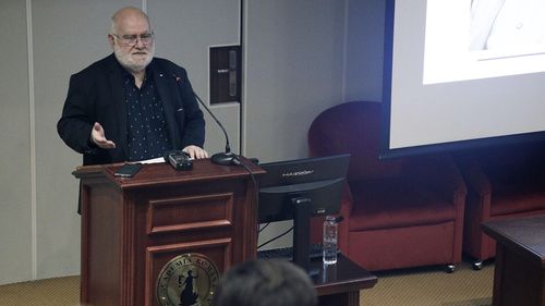 BREAKING Rectorul SNSPA Remus Pricopie i-a desfăcut contractul de muncă profesorului Alfred Bulai, acuzat de hărțuire sexuală la adresa studentelor