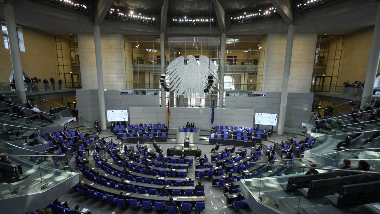 Germania: Parlamentul a aprobat, pentru următorii ani, creșterea ajutorului militar pentru Ucraina cu 8 miliarde de euro