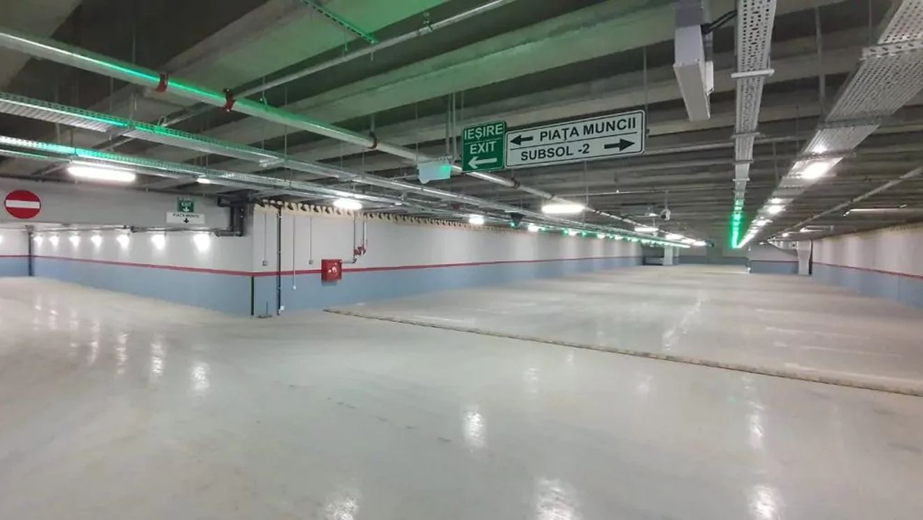 Reguli noi de parcare în sectorul 3: Staţionarea pentru mai mult de şapte zile consecutive în parcarea subterană Decebal, interzisă/ Nici șoferii care dețin un loc nenominal nu pot parca în același loc mai mult de 7 zile la rând