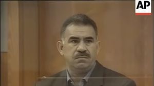 PKK anunţă că nu vrea să mai continue negocierile de pace cu Turcia şi cere eliberarea lui Abdullah Öcalan