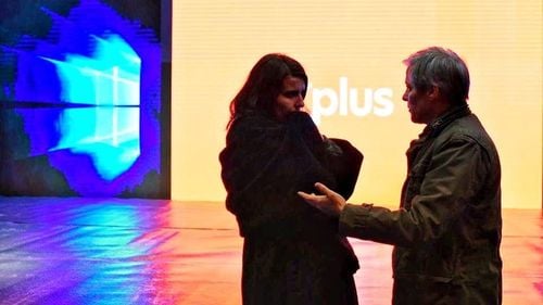 Oana Bogdan, membră în conducerea PLUS, numită de Cioloș ”roata motrice” din spatele partidului: Cred că un pas important al omenirii va fi cel al renunțării la proprietate / Am fi mai buni dacă nu am avea proprietăți și am trăi în grupuri în loc de cupluri