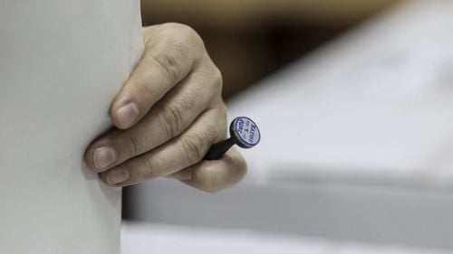 Ciolacu: Avem o decizie în coaliţie că alegerile prezidenţiale sunt în septembrie, pe 15 şi 29. Eu nu modific datele de alegeri în funcţie de scorul vreunui partid sau al vreunei persoane