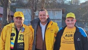 Un elev care are sute de mii de urmăritori pe TikTok, implicat în campania AUR. Partidul l-a dus la Parlament, de unde a relatat cum e la bufet: „Mâncare ieftină. Trei porţii bine dezvoltate”