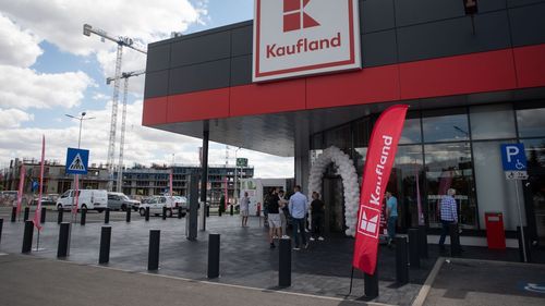 Protecţia Consumatorului a dispus închiderea temporară a magazinului Kaufland din Odorheiu Secuiesc