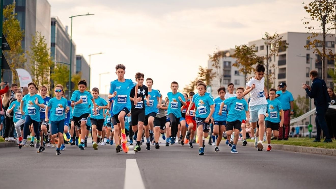 VIDEO Generația de copii cu telefonul în mână și alergarea ca antidot: Daniel Santa, directorul Brașov Running Festival, idei despre cum sportul poate face uitată lumea ecranelor