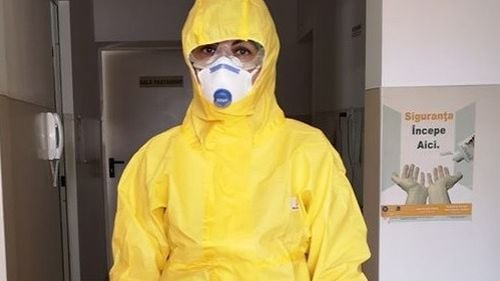 Compania de armament Romarm va produce măști sanitare și combinezoane de protecție pentru medici / Granturi nerambursabile pentru 325 de companii care vor să producă materiale sanitare