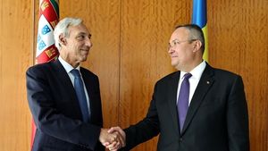 Premierul Ciucă a discutat cu ministrul de Externe al Portugaliei despre prelungirea mandatului militarilor portughezi în România