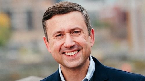 Ken Martin este noul lider al Partidul Democrat/ A făcut apel la unirea democraților ”împotriva lui Donald Trump și a miliardarilor care au cumpărat această țară”