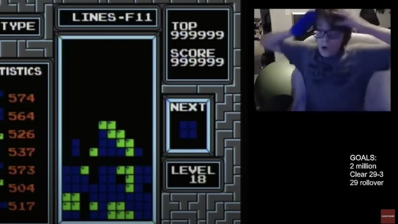 VIDEO Un băiat de 13 ani devine primul jucător care a învins Tetris / Este cel mai bine vândut joc video din toate timpurile, cu 520 de milioane de copii vândute