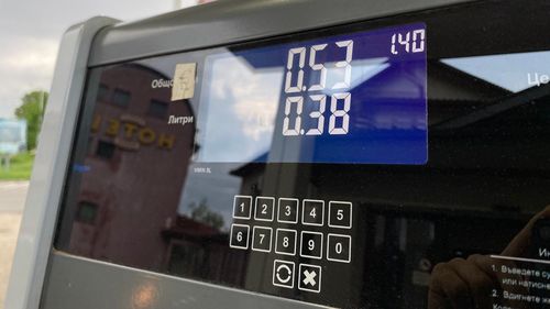 FOTO - VIDEO: Cât costă motorina și benzina în Grecia, Bulgaria și Turcia, destinații preferate de mulți români în contextul mini-vacanței de Rusalii. Unde este cel mai ieftin carburant