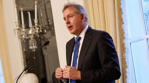 Ambasadorul britanic în SUA demisionează după ce l-a numit pe Trump ”instabil” și ”incompetent”, iar președintele american i-a răspuns cu apelativele ”un tip foarte prost” și ”un imbecil pretențios”