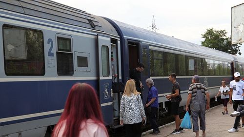Sindicalişti CFR: Viteza medie cu care circulă trenurile de călători în România este de 44 km/h / Guvernul actual va transforma transportul pe calea ferată din România într-un haos de nedescris