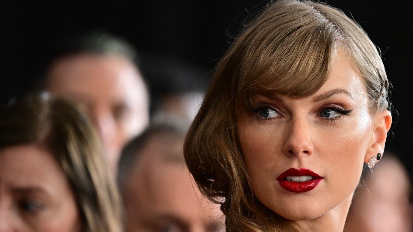 Taylor Swift s-a clasat pe locul 1 în topul mondial de vânzări pentru a patra oară