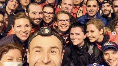 VIDEO Comunitatea 321sport a alergătorilor de marți seară din Herăstrău. Radu Restivan, fondator: „Suntem o familie, aici nu te judecă nimeni, iar lumea te acceptă așa cum ești”