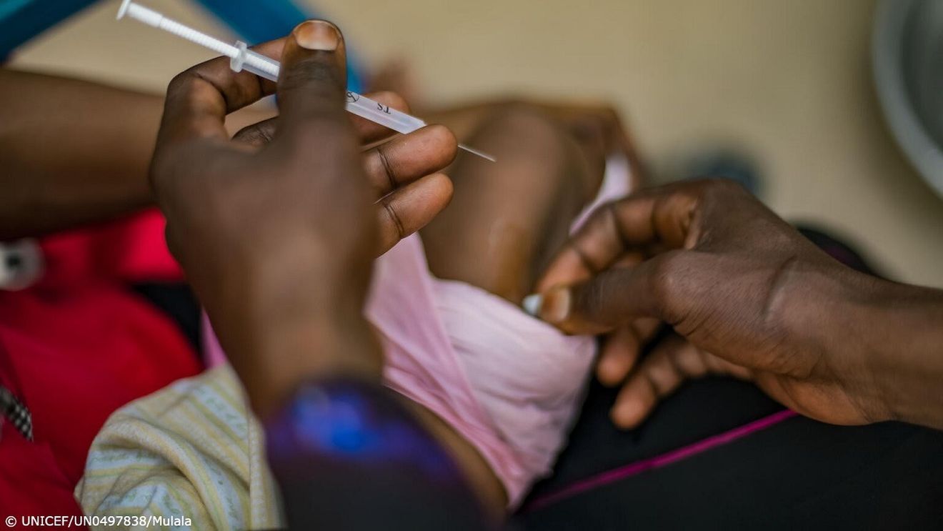 Un om de știință african ar putea eradica malaria prin editarea ADN-ului țânțarilor