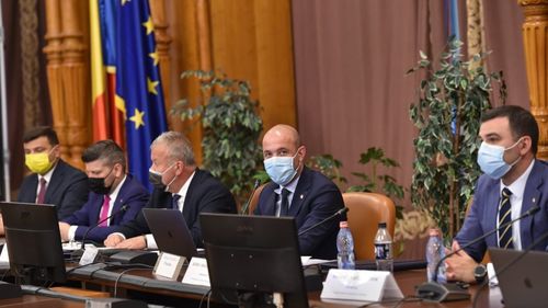 Deputatul Sabin Sărmaș, după emiterea raportului favorabil pentru proiectul de lege 5G: Actul normativ întărește securitatea cibernetică a României, creând cadrul legal care va garanta românilor că datele și comunicațiile lor sunt în siguranță