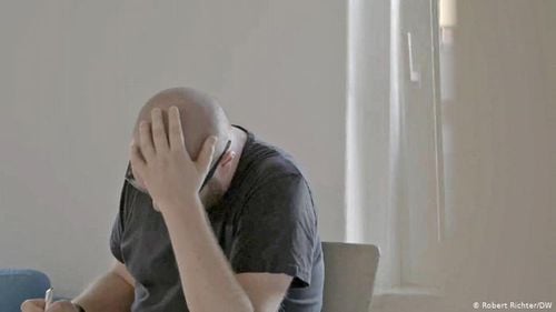 Copil de zece ani, internat la spital după ce a fost bătut de tatăl său / Bărbatul a fost plasat sub control judiciar