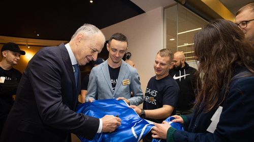 Sondaj INSCOP: Geoană se menţine pe primul loc, ca independent, urmat de Ciolacu dacă ar candida susținut de PSD-PNL / Elena Lasconi are scor dublu faţă de Drulă / Ar vota românii un candidat femeie?