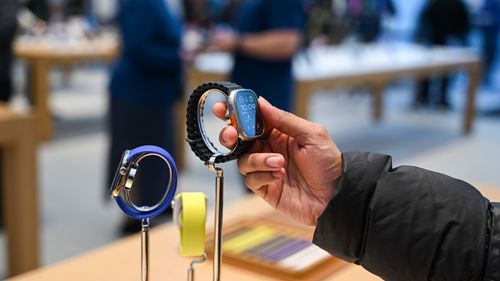Scad vânzările de Apple Watch / Compania nu a mai lansat un model SE de mai bine de doi ani