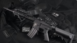 Pistolul-mitralieră furat de la o unitate militară din Mamaia a fost găsit - surse