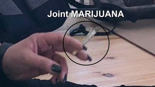 Au găsit jointuri la #Rezist: O nouă ”dezvăluire” anonimă marca Luju - Antena 3 despre ”case conspirative” și ”platforme de propagandă”