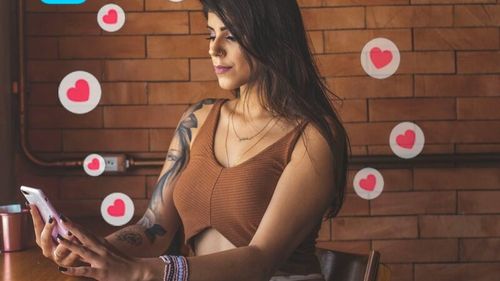 Trending pe rețelele de socializare: Plățile cash și Gala RXF peste tot, Chandler și Friends pe Instagram, Dorian Popa pe Facebook, Steaua lui David pe X/ Alte observații