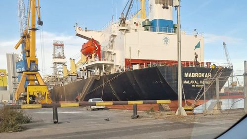 EXCLUSIV 40.000 de tone de îngrășăminte suspecte că provin din Rusia sau Belarus, sechestrate în Portul Constanța / Procurorii investighează cazul