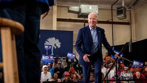 Joe Biden și-a schimbat statutul pe Twitter: "Președinte-ales"
