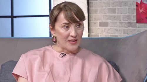Părintele foarte educat are aversiune față de plictisul copilului, dar jocul nestructurat e una din cele mai valoroase forme de joc, spune psihoterapeutul Diana Stănculeanu