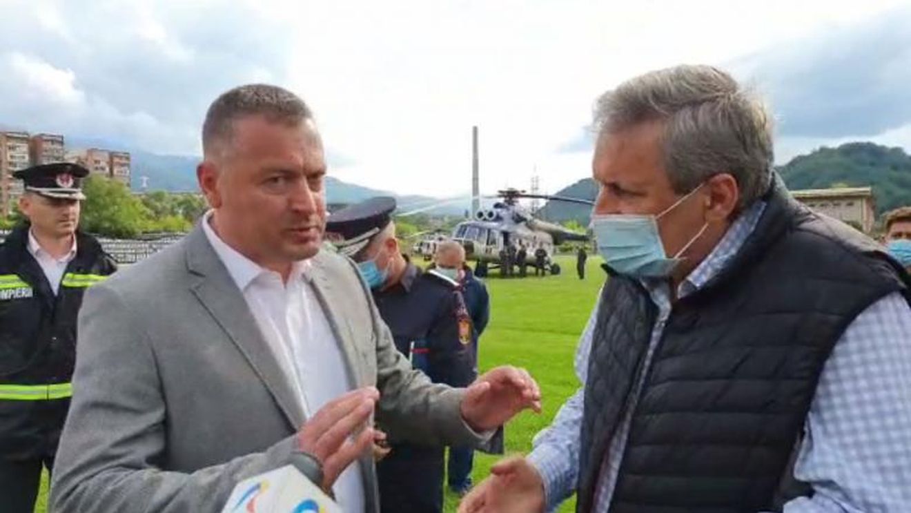 Ministrul Marcel Vela, iritat după ce a fost apostrofat că politizează situația inundațiilor: Nu ți-e rușine?