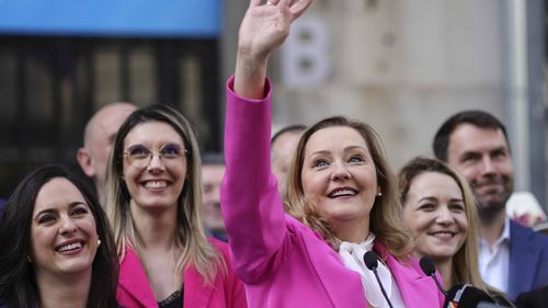 Lasconi, după retragerea sprijinului USR: I-aș întreba pe colegii mei cât e darul că îl susțin pe Nicușor Dan / USR face în acest moment jocul sistemului / Sunt mai hotărâtă ca oricând pentru că îmi dau seama cât de putred este acest sistem 