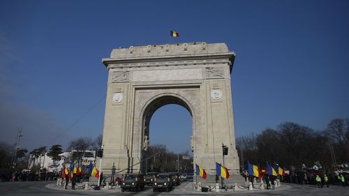 Spotlight: Spectacol de video mapping - duminică, pe faţada Arcului de Triumf