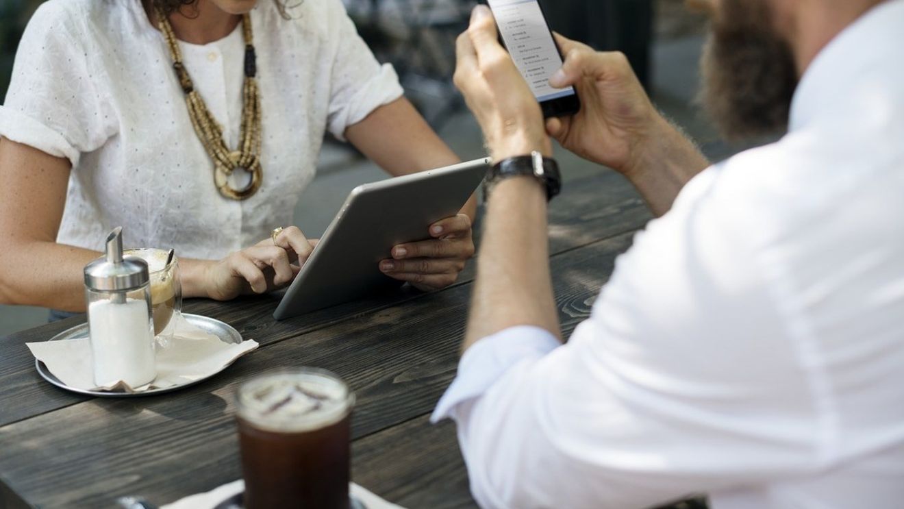 Cartelele prepay pot fi cumpărate doar cu buletinul. Modificare impusă de guvern prin OUG