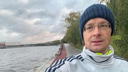 Ministrul de Externe maghiar, 9 mesaje de la Moscova în 24 de ore: ”Vine frigul și casele ungurești trebuie încălzite”, ”Cooperare cu Rusia pe baza respectului reciproc”, ”Liniște, dar frig” pe râul din Moscova