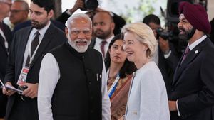 Ursula von der Leyen și comisarii europeni merg la New Delhi pentru a întări relațiile dintre UE și India / Statul asiatic are rezerve mari de pământuri rare, vitale în era AI