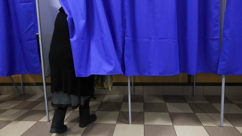 Până la ora 11 au votat 11,34% dintre alegători. Prezența e mai mică decât la alegerile din 2019, când a fost de 12,9%