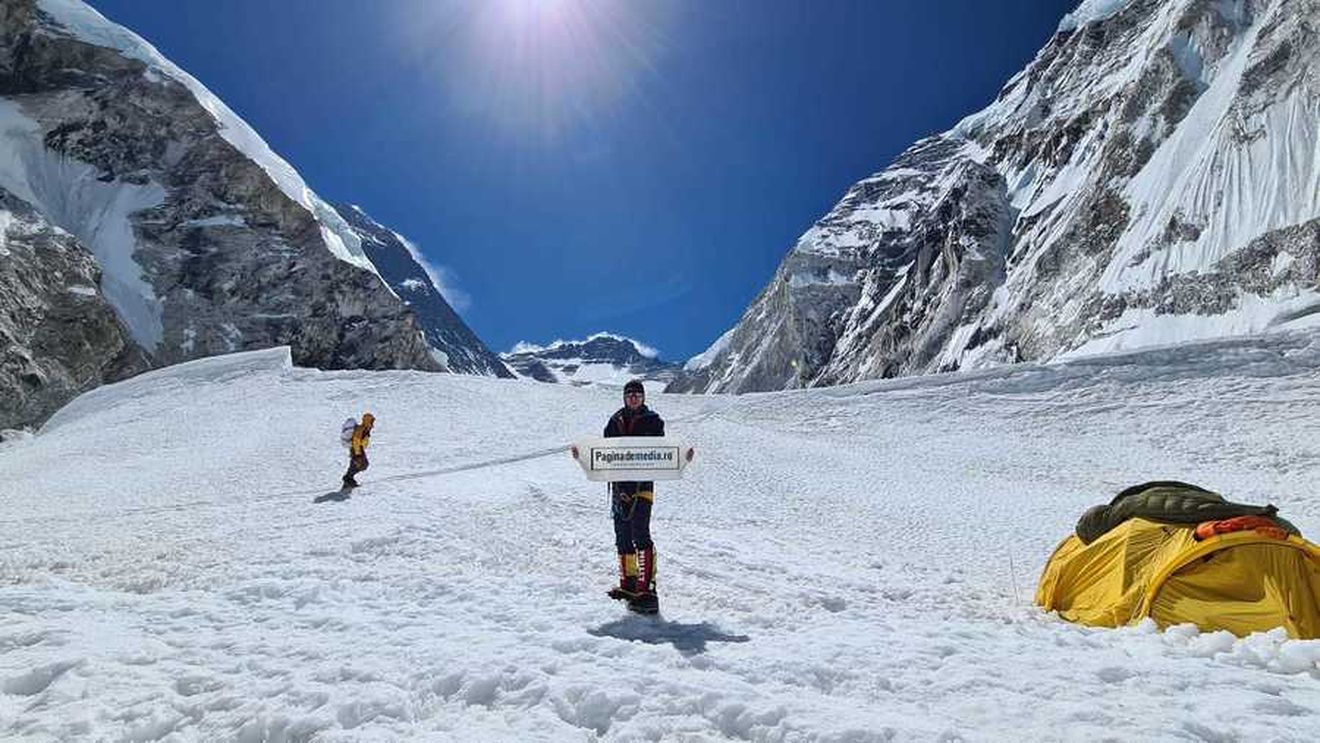 Cine este alpinistul român care a murit pe Everest / Alpinismul era pasiunea lui Gabriel Ţabără. O dată pe an, pleca într-o expediţie de amploare. În rest, lucra în domeniul bancar de peste 20 de ani