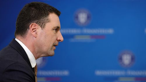 Ministrul Finanţelor, după adoptarea bugetului: Implementarea acestui buget va ţine sub control cheltuielile şi va genera veniturile de care avem nevoie pentru dezvoltare