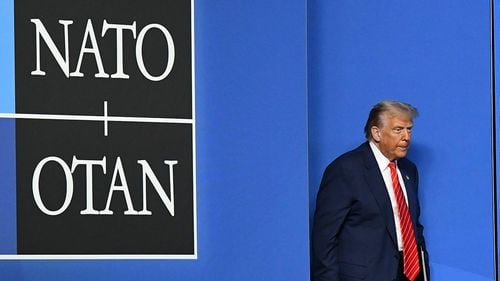 NATO se declară pregătită pentru o posibilă regrupare a SUA pe flancul estic, în sensul reducerii prezenţei militare în Europa