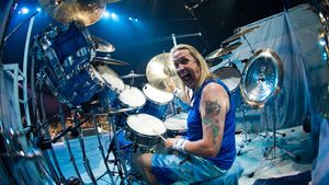 Trupa britanică Iron Maiden a anunţat turneul mondial "Run For Your Lives", care marchează 50 de ani de activitate / Primul concert din Europa, la Budapesta, pe 27 mai