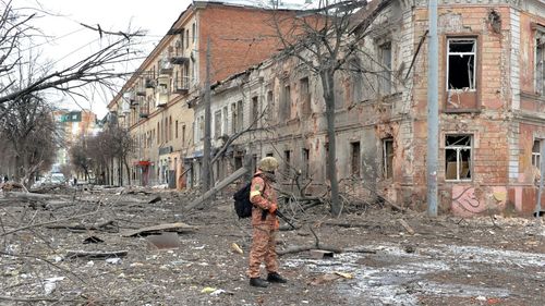 Ministerul de Externe din Ucraina: 300.000 de oameni din orașul Herson sunt în pericol să rămână fără hrană şi medicamente / „Se confruntă cu o catastrofă”