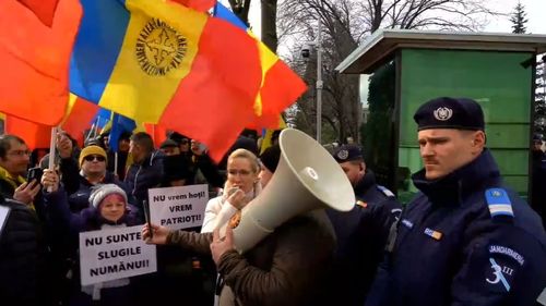 Protest al AUR în fața Guvernului după respingerea candidaturii României la Spațiul Schengen
