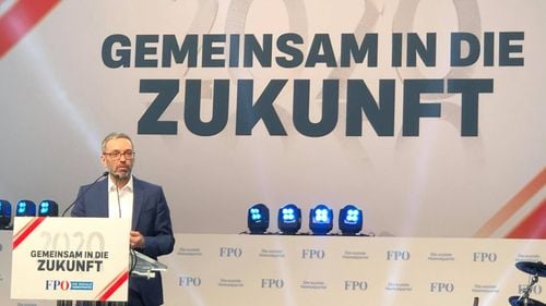 Cine este Herbert Kickl, câștigătorul alegerilor din Austria: nunta fără invitați, discursurile scrise pentru Haider despre evrei și "trădători"